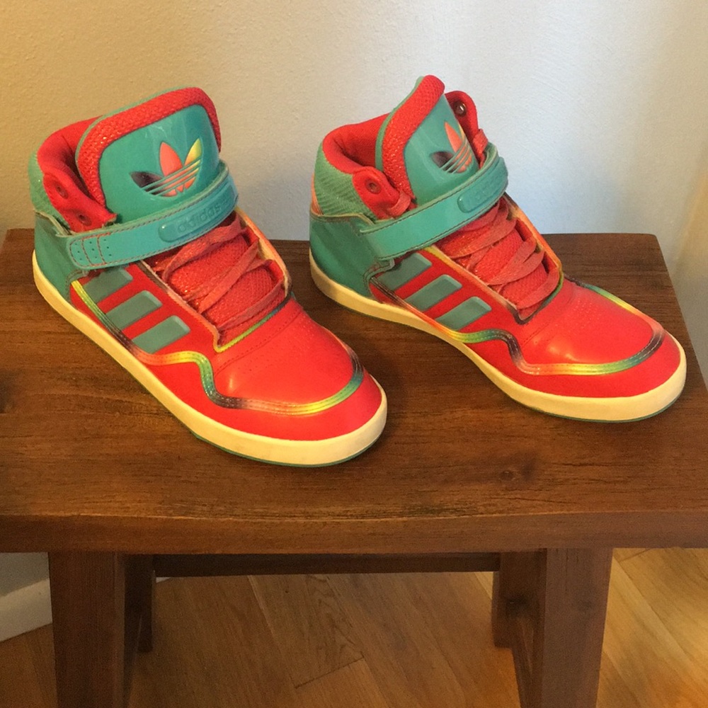 Adidas hi tops women’s 7